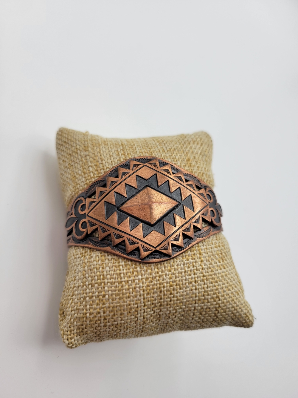 Vintage Unisex Solid Copper Geometric Cuff Bracelet - Copper & Black